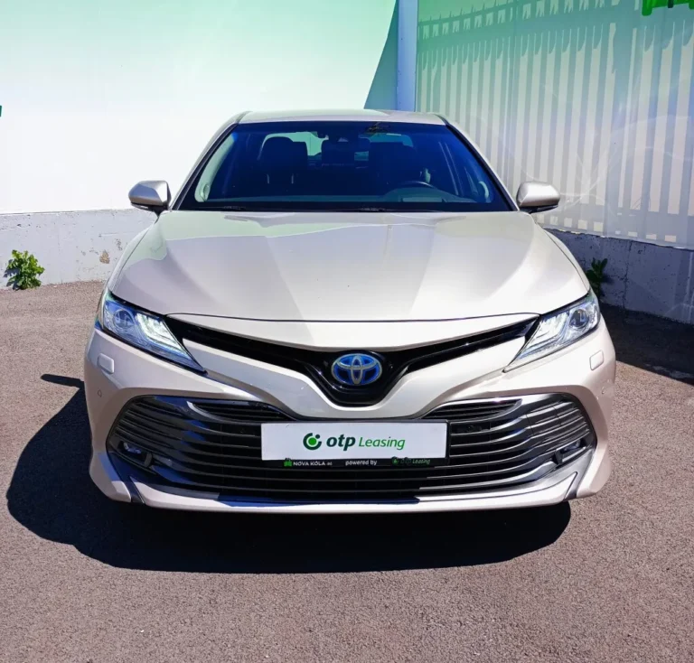 Toyota Camry Hybrid