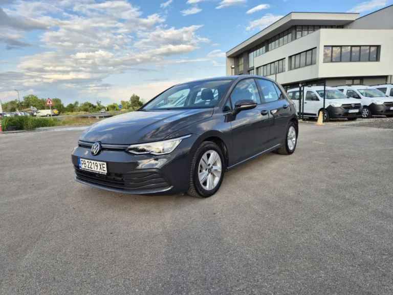 VW Golf 1.5 E-TSI 150кс