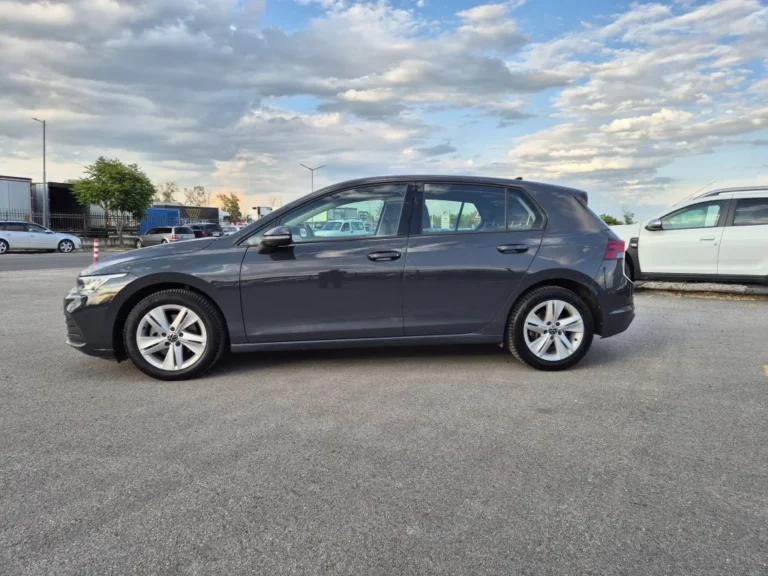 VW Golf 1.5 E-TSI 150кс