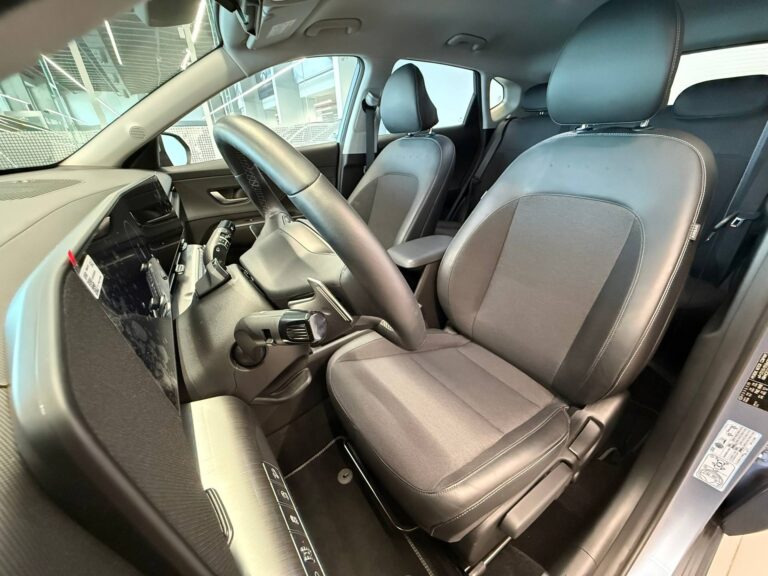 Hyundai KONA EXCLUSIVE