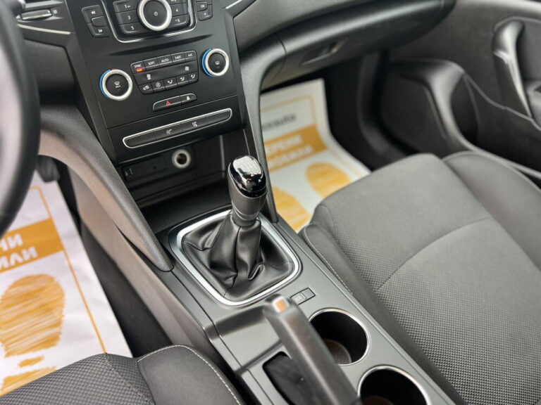 Renault Megane Sedan