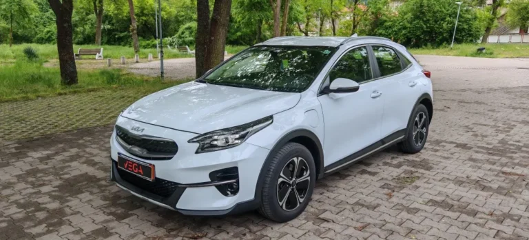 KIA XCEED PLUG-IN HYBRYD