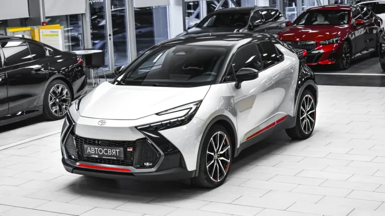 Toyota C-HR GR Sport Hybrid AWD-i e-CVT