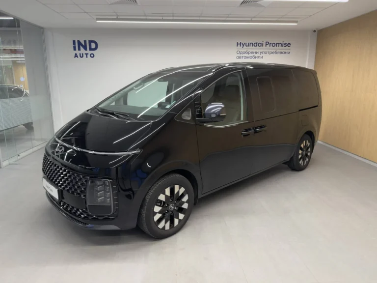 Hyundai STARIA LUXURY Hybrid