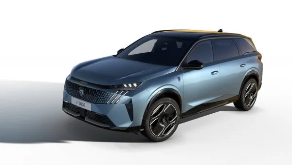 Peugeot E-5008
