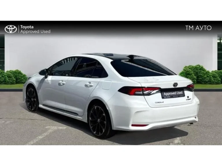 Toyota Corolla SDN 1.8HSD GR SPORT