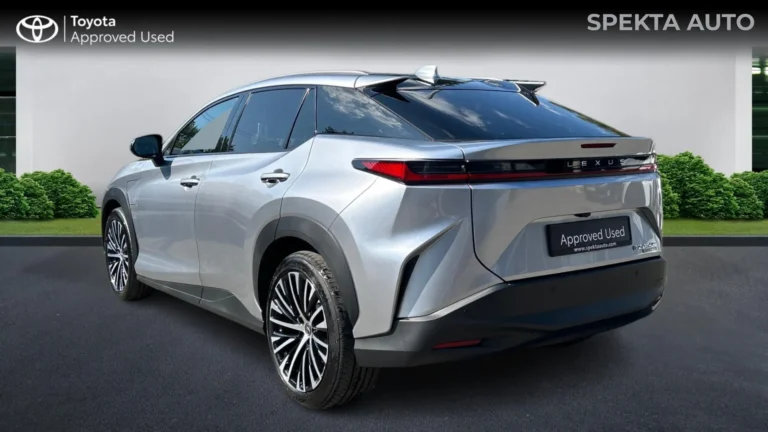 Lexus RZ