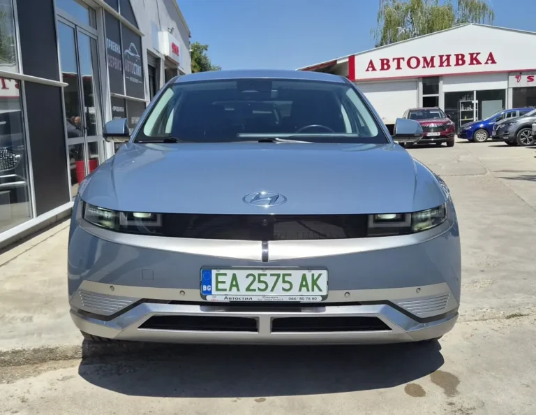 Hyundai Ioniq 5 72.6kWh UNIQ AWD (305 к.с.) СЕРВИНА КНИЖКА