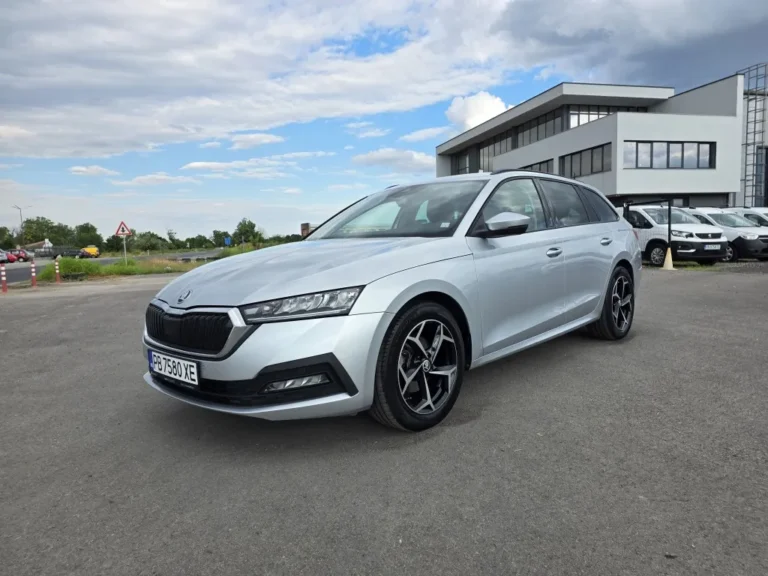 Skoda Octavia  С Гаранция 1.5=M-HEV=150кс