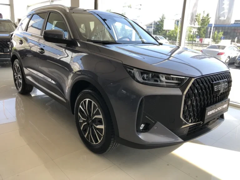 EBRO S700 HEV (Версия: Luxury)