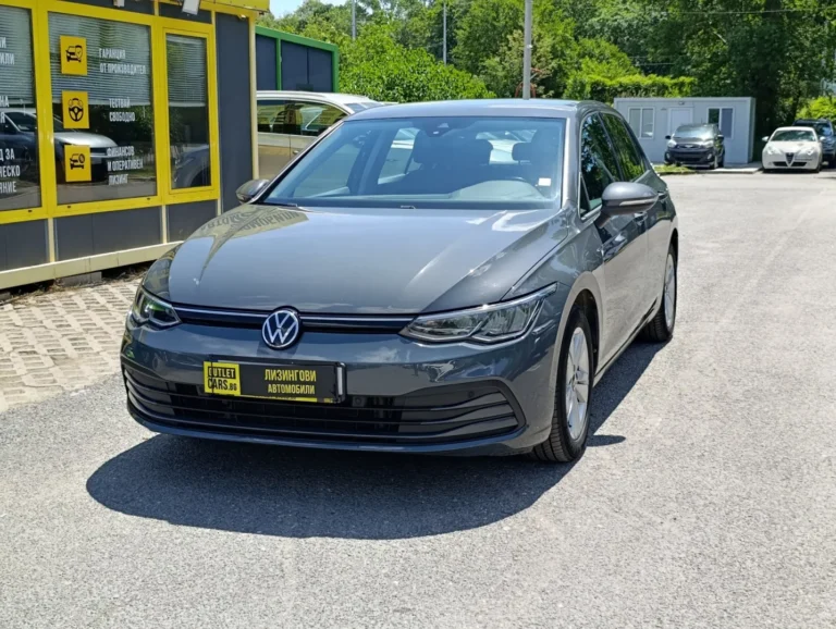 VW Golf 8 1.5 e-TSI DSG Life + Зимен пакет