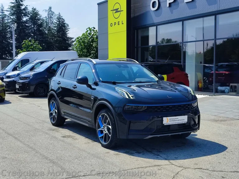 LYNK&CO 01 SUV 261к.с. Plug-In Hybrid