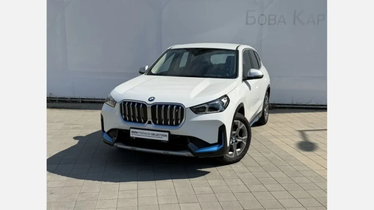 BMW iX1 xDrive30