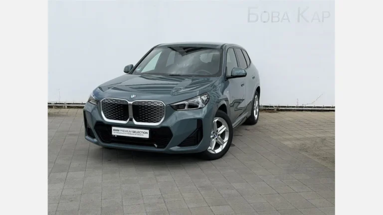 BMW iX1 xDrive30