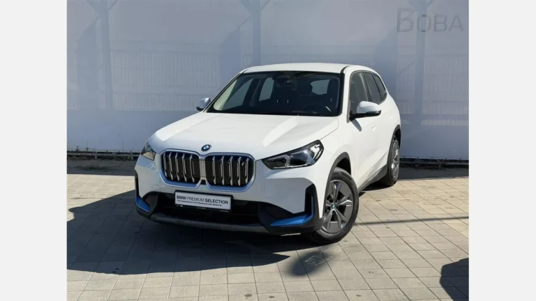 BMW iX1 xDrive30