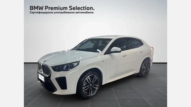 BMW iX2 xDrive30