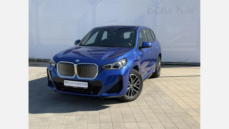 BMW iX1 xDrive30