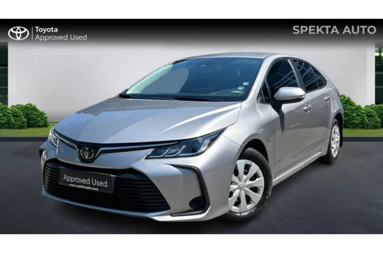 Toyota Corolla 1.5i M/T