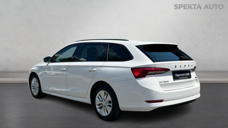 Skoda Octavia 1. 5 e-TSi DSG