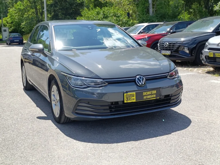 VW Golf 8 1.5 e-TSI DSG Life + Зимен пакет