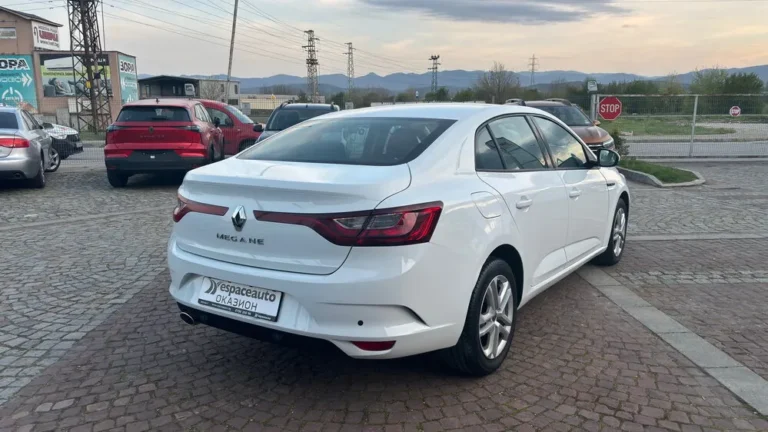 Renault Megane Sedan