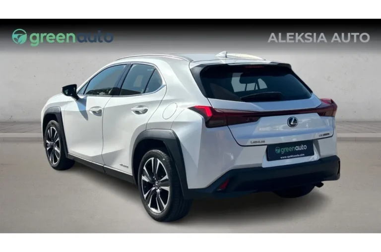 Lexus UX 250h AWD 184к.с.