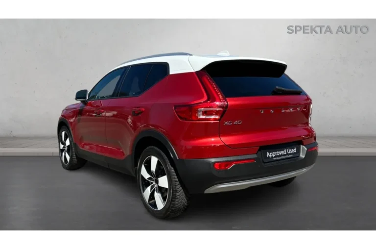 Volvo XC40 T4 2.0 AWD A/T