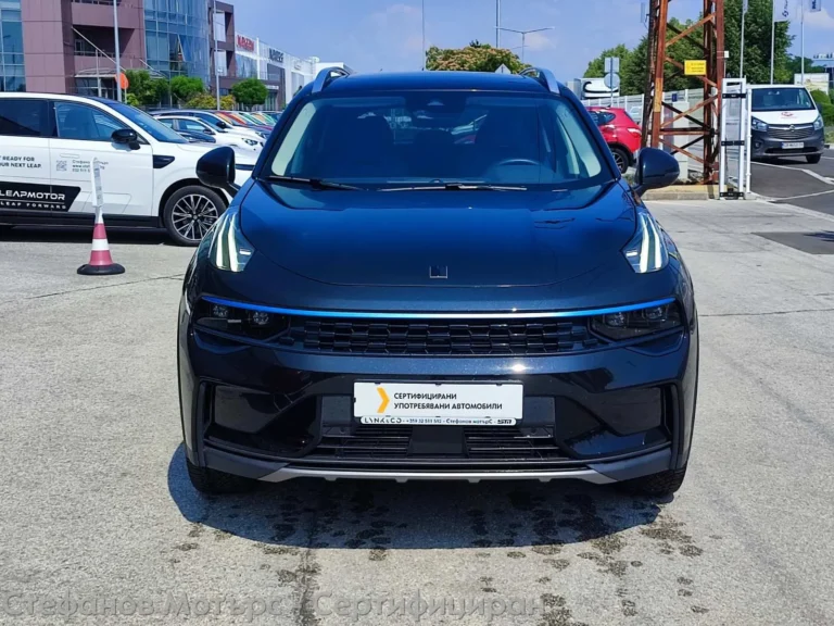 LYNK&CO 01 SUV 261к.с. Plug-In Hybrid