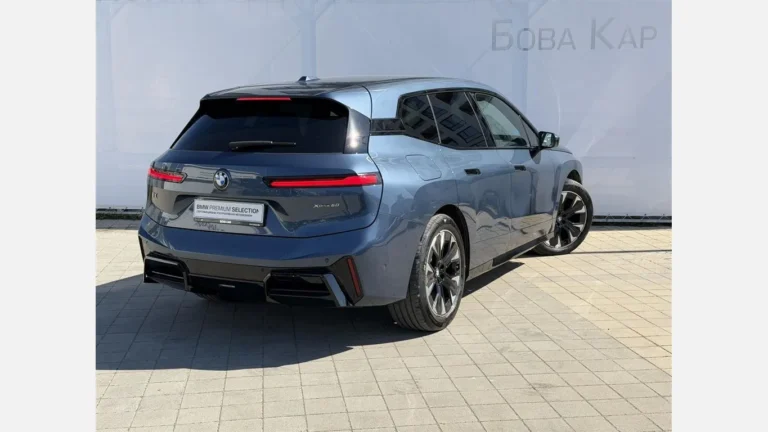BMW iX xDrive60