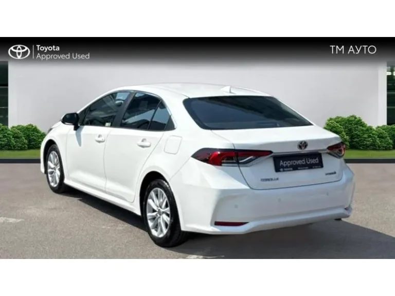 Toyota Corolla SDN 1.8HSD EXECUTIVE