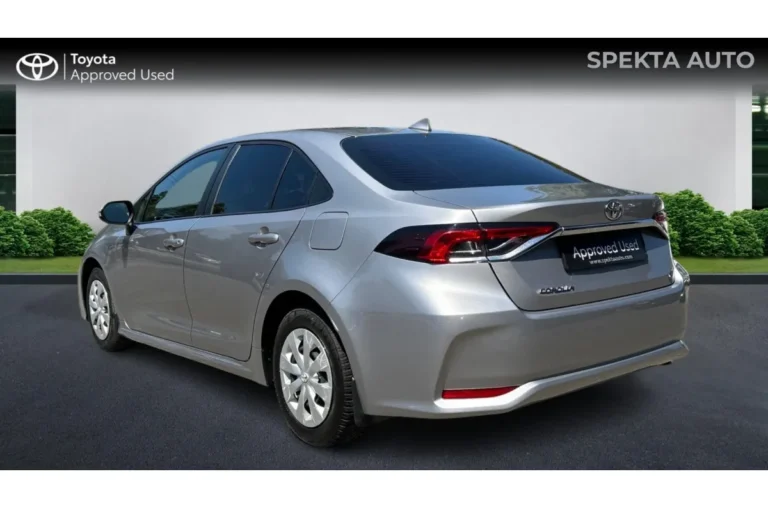 Toyota Corolla 1.5i M/T