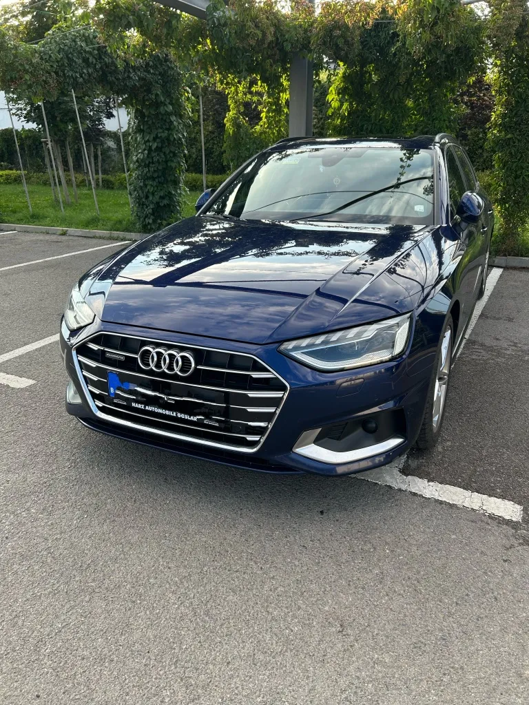 Audi A4 S LINE