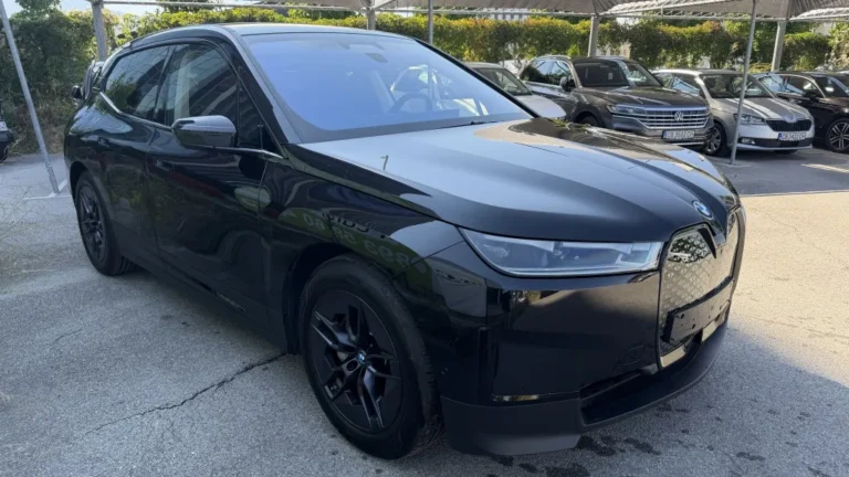 BMW iX 40 xDrive в гаранция