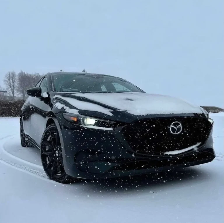 MAZDA 3 HATCHBACK AWD 2.5 SKYACTIV-G 196 HP
