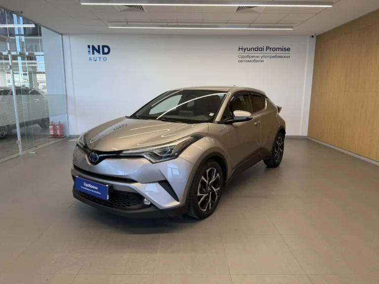 Toyota CH-R CLUB Hybrid