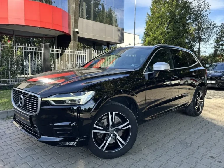 Volvo XC60 R-line*AWD*Pano