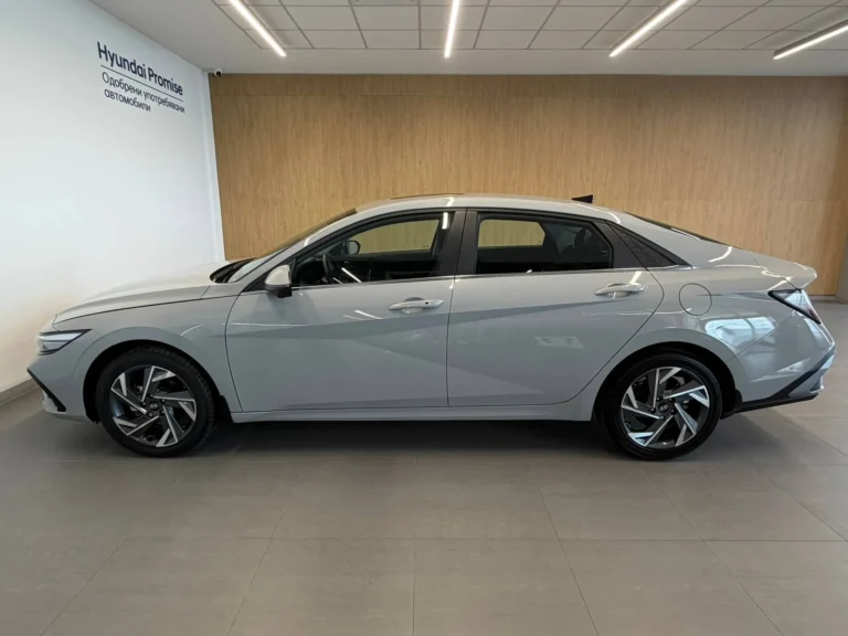Hyundai ELANTRA PREMIUM