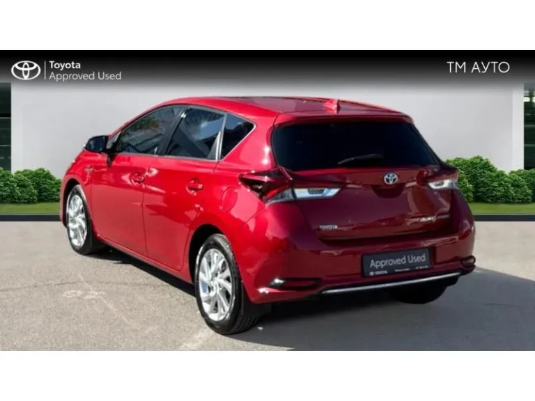 Toyota Auris HB 1.8HSD LUNA