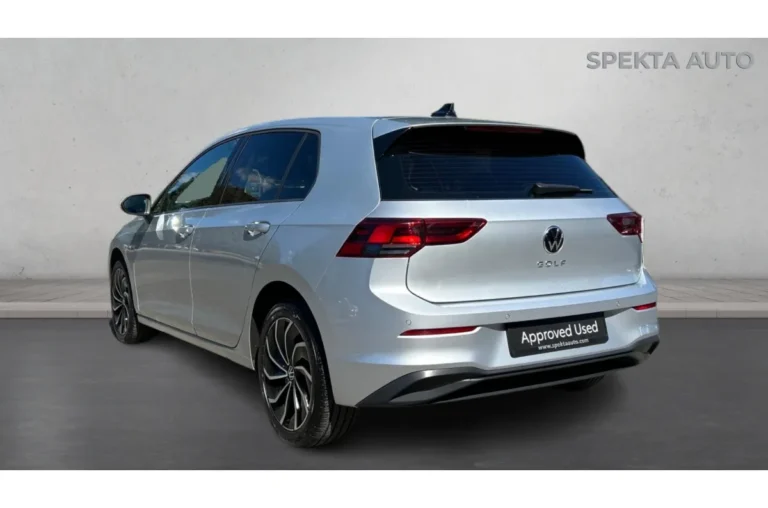 VW Golf 2.0 TDi  Life A/T