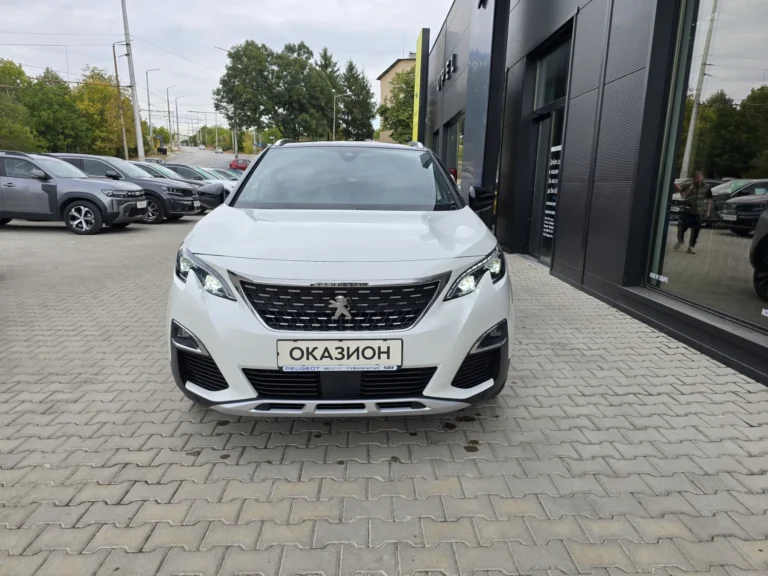 Peugeot 3008 SUV 299к.с. Plug-In Hybrid