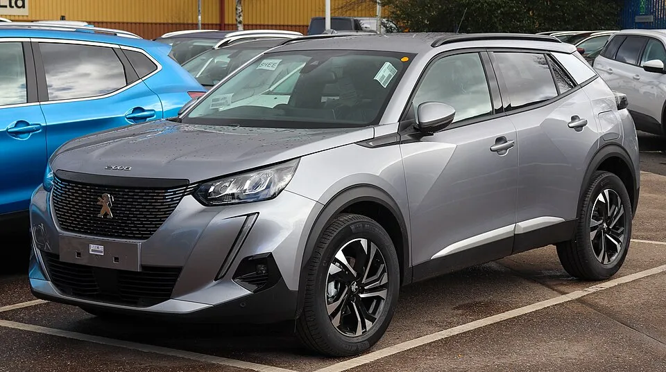 2020 peugeot 2008 allure front