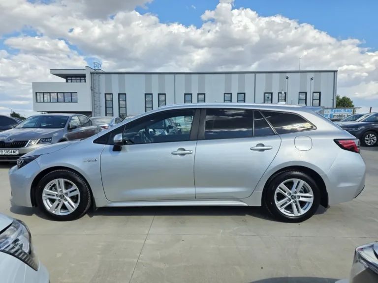 Toyota Corolla 1.8Hybrid 122кс ГАРАНЦИЯ 2032г