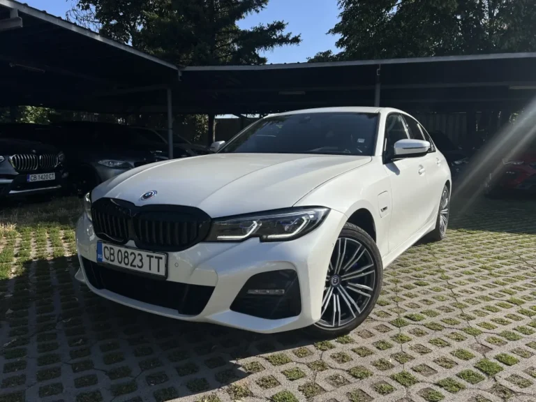 BMW 330 e XDrive/M-Pack/ Нова от БГ!