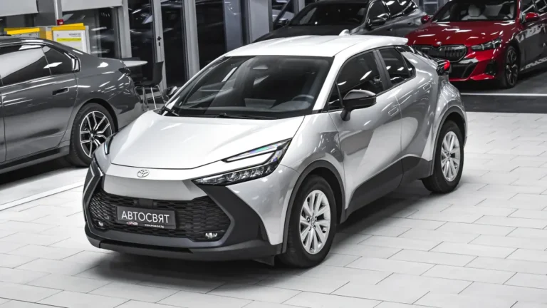 Toyota C-HR CULT 1.8 Hybrid Automatic
