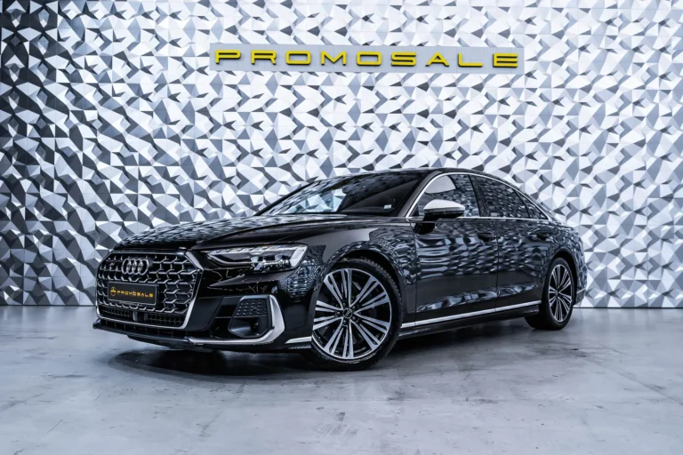 Audi S8 quattro
