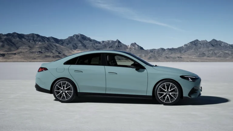 Mercedes-Benz CLA CLA 350 4MATIC electric