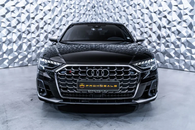 Audi S8 quattro