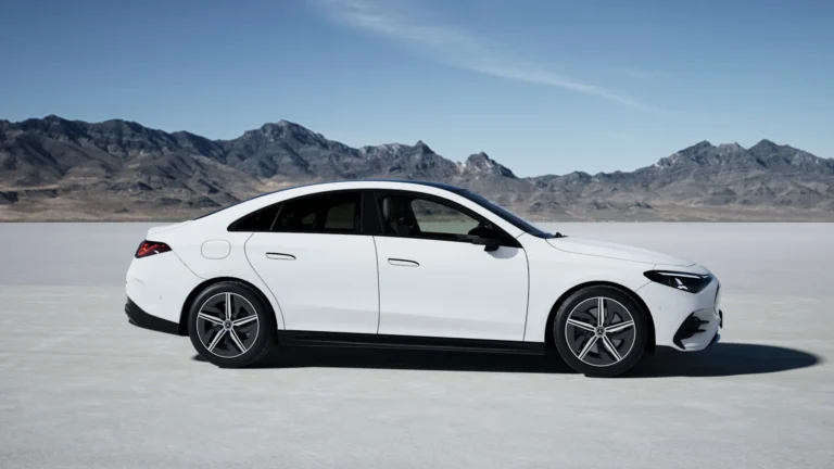 Mercedes-Benz CLA CLA 350 4MATIC electric