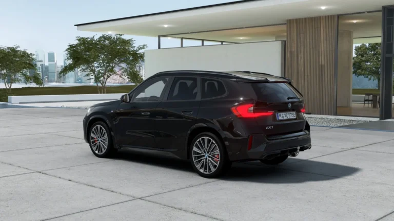 BMW iX1 xDrive30