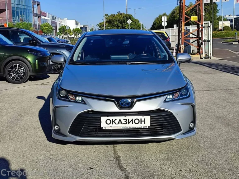 Toyota Corolla 4-вр. Седан 121к.с. Хибрид